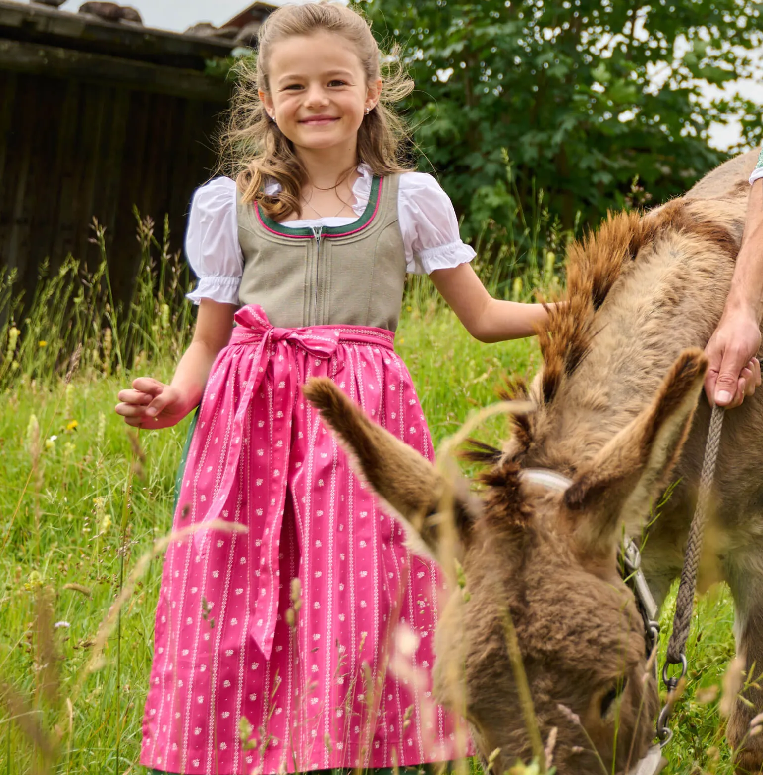 Cheap Kinder Dirndl "Irmi", Helloliv-Pink Kinder Dirndl