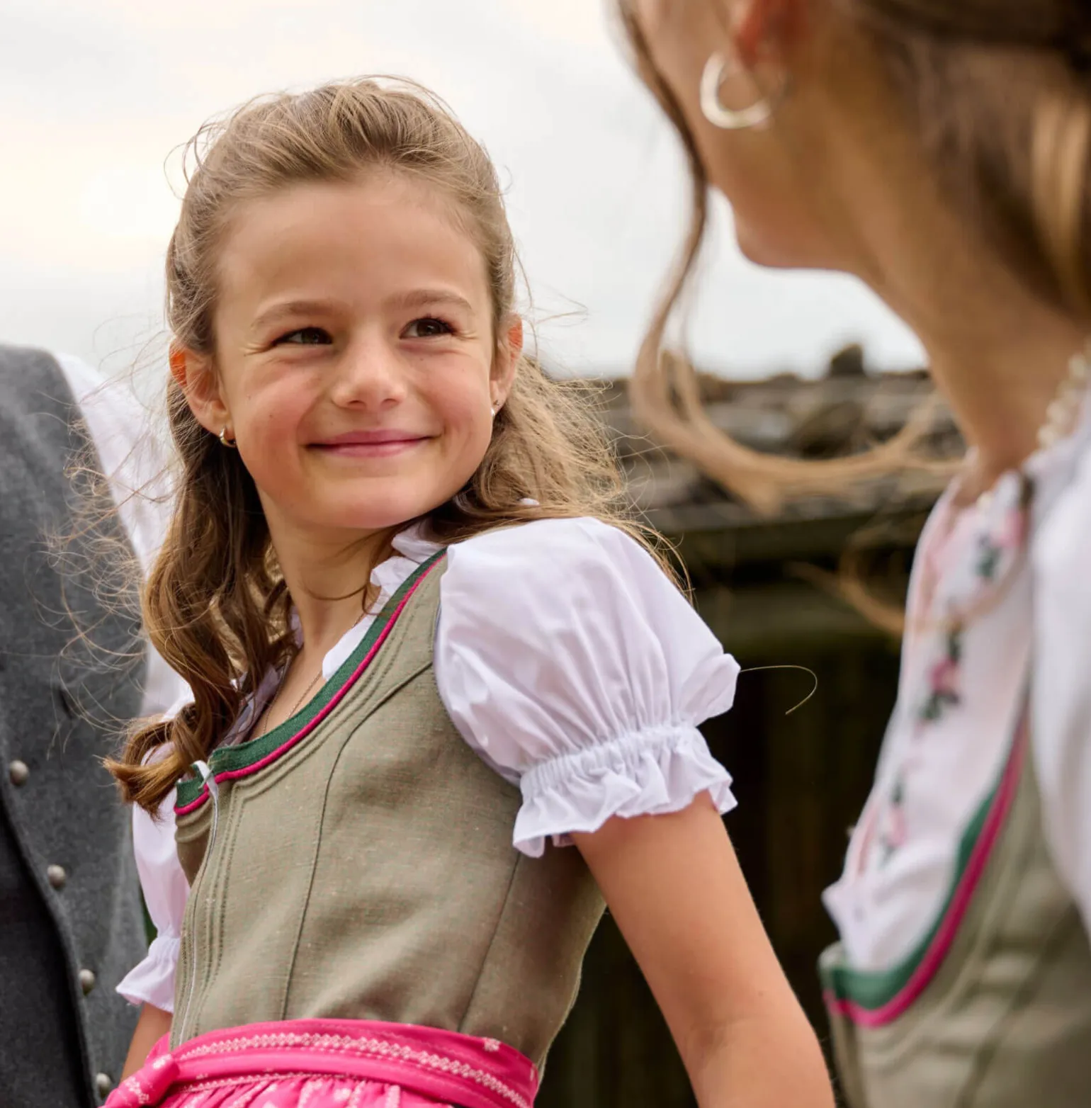 Cheap Kinder Dirndl "Irmi", Helloliv-Pink Kinder Dirndl